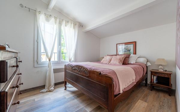 Maison à vendre    4 pièces •  Aigues-Vives