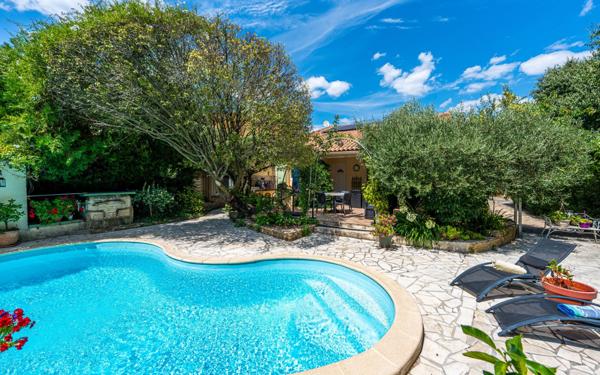 Maison à vendre    4 pièces •  Aigues-Vives