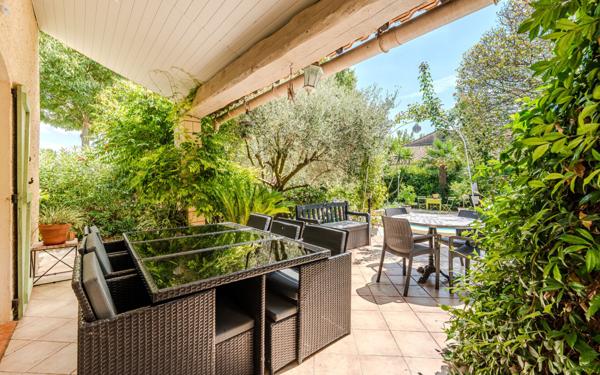 Maison à vendre    4 pièces •  Aigues-Vives