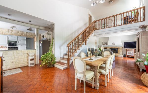 Maison à vendre    4 pièces •  Aigues-Vives