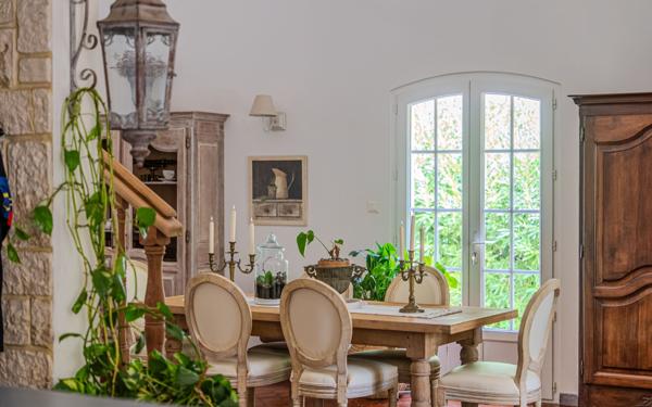 Maison à vendre    4 pièces •  Aigues-Vives