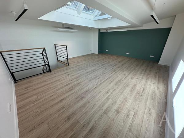 Immeuble de 296m² refait entièrement au coeur de Mantes la jolie