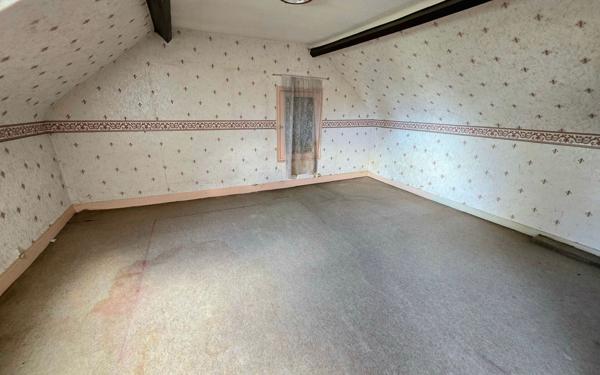 Maison à vendre    3 pièces •  Saint-Quentin