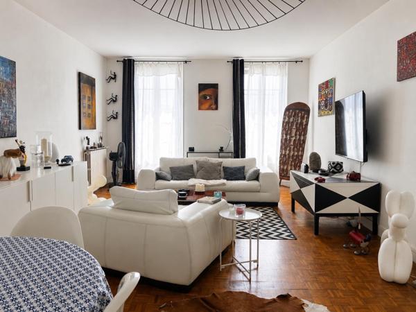 Appartement de caractère, 173 m2 , Hypercentre d'AGEN