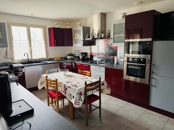 Grange toute récemment rénovée  & ses annexes