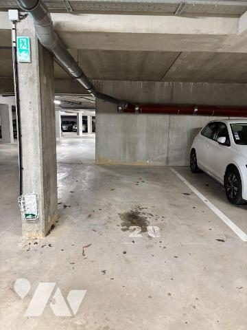 FOUGERES, Forum de la Gare, Appartement T3 neuf avec balcon et parking.
Il comprend entrée ave...