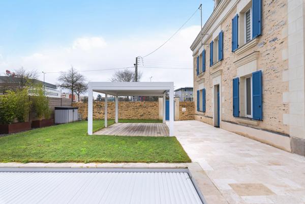 Maison de charme - ANGERS - 8 pièces 231 m² -
