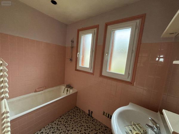 Maison à vendre à Lacapelle-Marival dans le Lot (46120), ref : 46030/MAIS/506