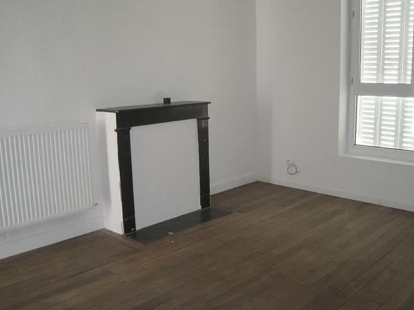 A LOUER APPARTEMENT PROCHE GARE ET CENTRE VILLE DE ST QUENTIN 02100