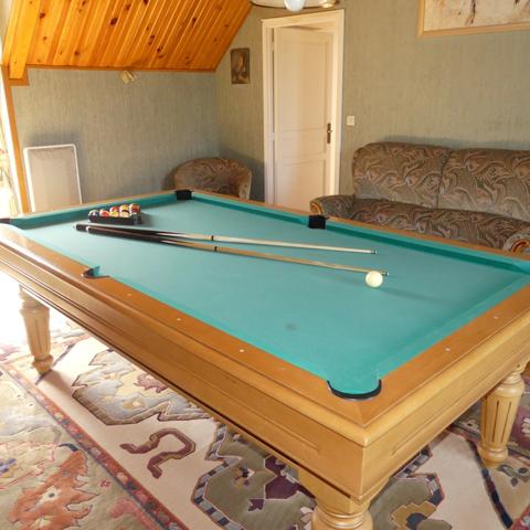 Maison rénovée 5 chambres, piscine chauffée, sur 3500m2.