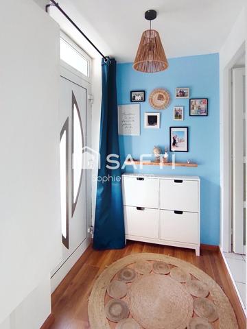 A Peltre maison de 135 m2 au cœur du village, 3 chambres, jardin, entièrement rénovée, atypique et charme