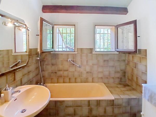 Villa 6 pièces – 136 m² – Esparron-de-Verdon
