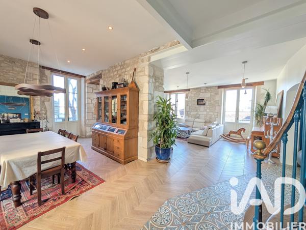 Maison à vendre 8 pièces 222 m² Auxerre