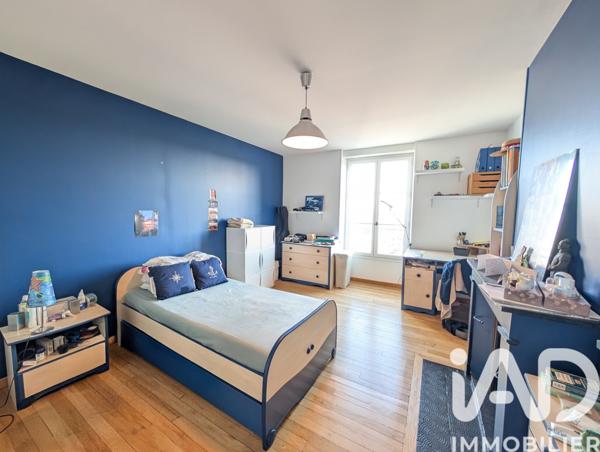 Maison à vendre 8 pièces 222 m² Auxerre