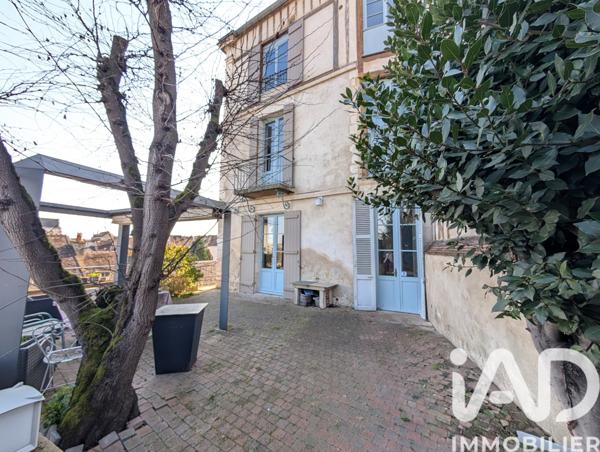 Maison à vendre 8 pièces 222 m² Auxerre