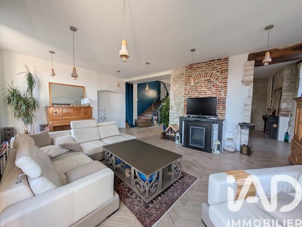 Maison à vendre 8 pièces 222 m² Auxerre