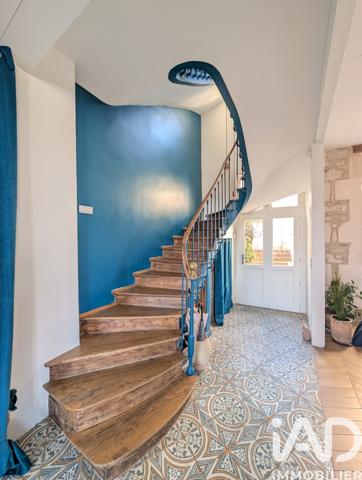 Maison à vendre 8 pièces 222 m² Auxerre