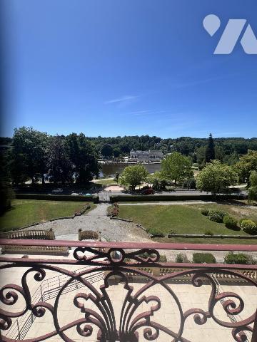 BAGNOLES DE L'ORNE, appartement 2 pièces, vue sur Lac avec parking privé