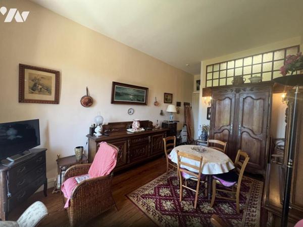 BAGNOLES DE L'ORNE, appartement 2 pièces, vue sur Lac avec parking privé