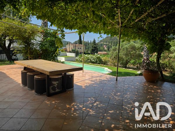 Maison à vendre 5 pièces 135,89 m² Le Castellet