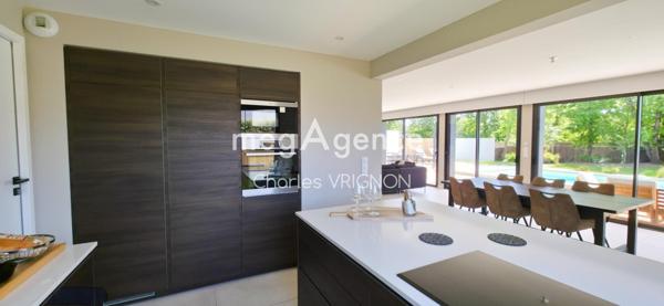 Maison à Les Sables-d'Olonne, 85100 - 6 pièces 160m²