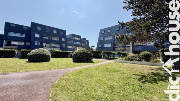 A LOUER F2 - RESIDENCE FRONT DE MER