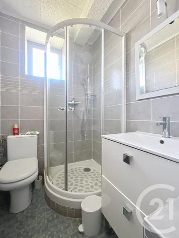 Appartement T3 à vendre  3 pièces - 53,92 m2 FREJUS - 83