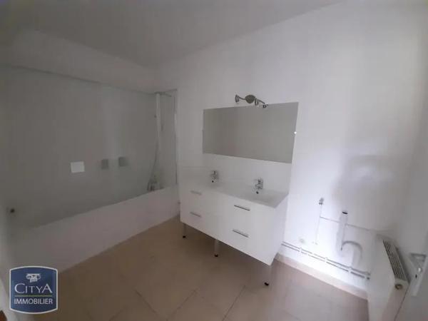Appartement à louer 4 pièces 85.88m²