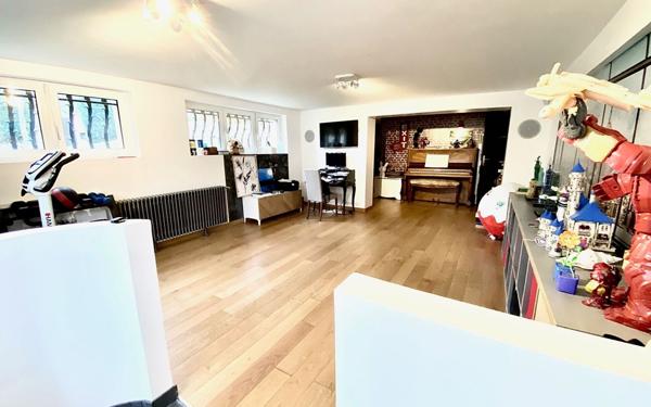 Maison à vendre    5 pièces • 287 m2 Brunoy