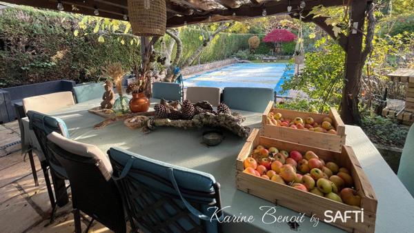 Maison d'archithecte avec une vue panoramique sur la Seine
