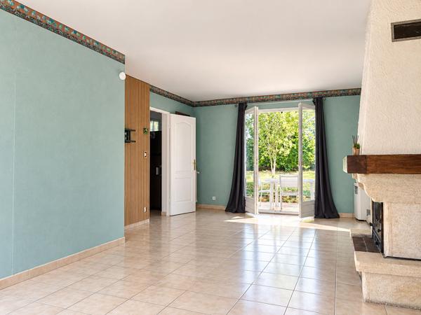 Maison individuelle 132 m2 - 4 chambres - bourg de Savigny