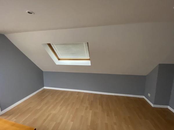 Location                                                      Appartement
                        
                     4 pièces                      80 m2                     à Saint-Quentin
