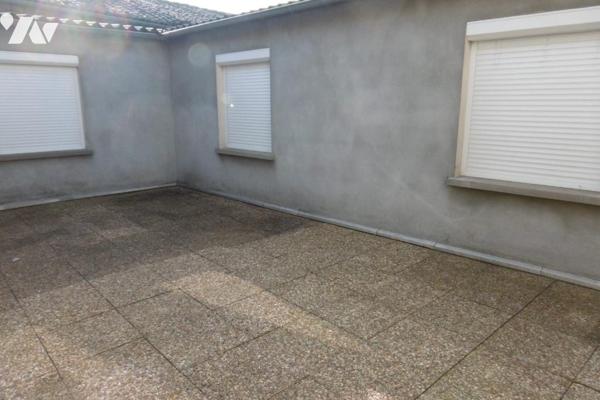 ENSEMBLE IMMOBILIER LOCAL COMMERCIAL HABITATION TERRASSE 300 m² habitables