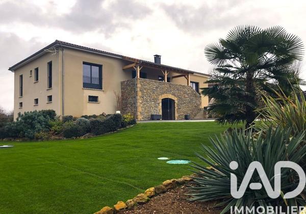 Maison à vendre 7 pièces 225 m² Lentillac-Saint-Blaise