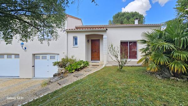 PAVILLON DE 145 M² AVEC JARDIN DE 1210 M²