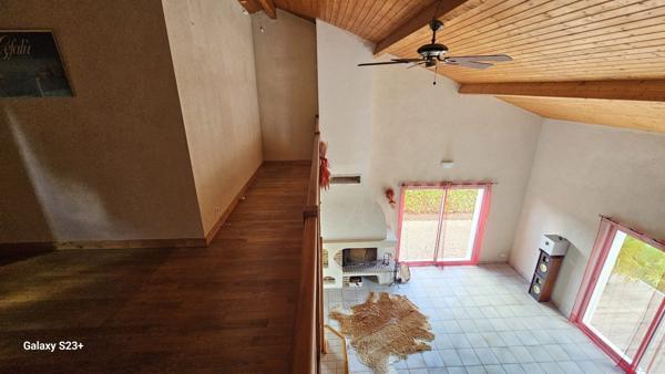 PAVILLON DE 145 M² AVEC JARDIN DE 1210 M²