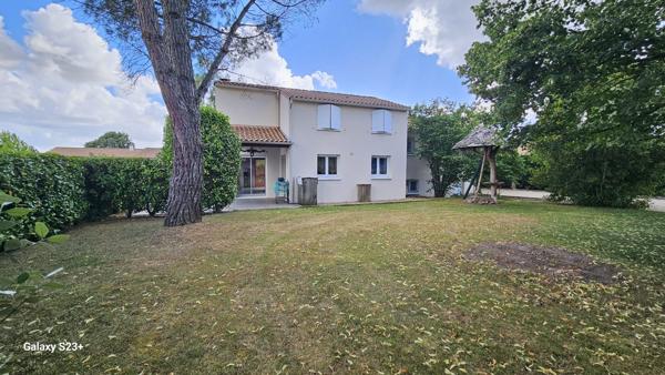 PAVILLON DE 145 M² AVEC JARDIN DE 1210 M²