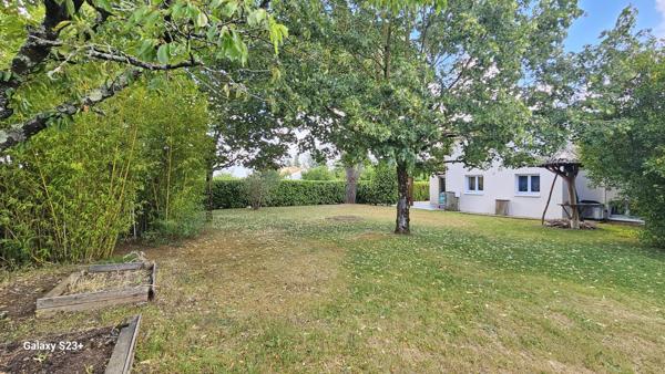 PAVILLON DE 145 M² AVEC JARDIN DE 1210 M²