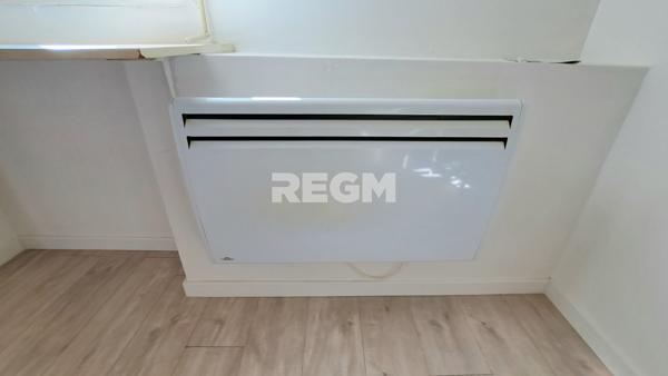 Pau (64000) Studio HYPERCENTRE au CALME + DERNIER ETAGE