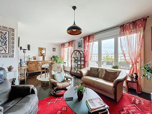 EXCLUSIVITE / NANTES Rond-point de Vannes, Sainte-Thérèse / Appartement 3 pièce(s) 69 m2 / Balcon / Ascenseur / Garage