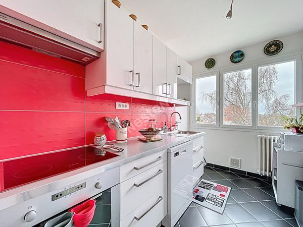 EXCLUSIVITE / NANTES Rond-point de Vannes, Sainte-Thérèse / Appartement 3 pièce(s) 69 m2 / Balcon / Ascenseur / Garage