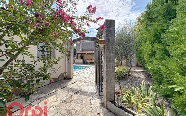 Maison à vendre    3 pièces •  Sommières