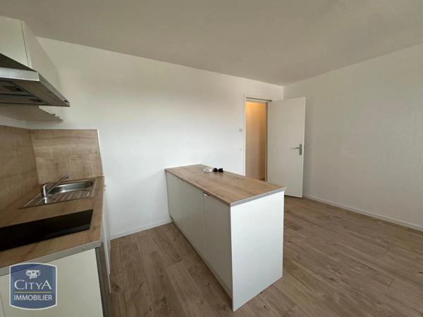 Appartement à louer 2 pièces 42.85m² Cambrai (59400)