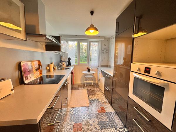 Appartement - 3 pièces - 82 m²