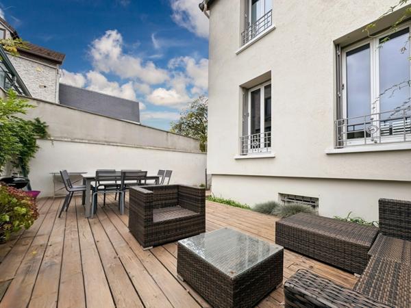 Colombes (92) – Quartier pavillonnaire calme – Maison familiale 3 chambres en parfait état avec terrasse et sous-sol total
