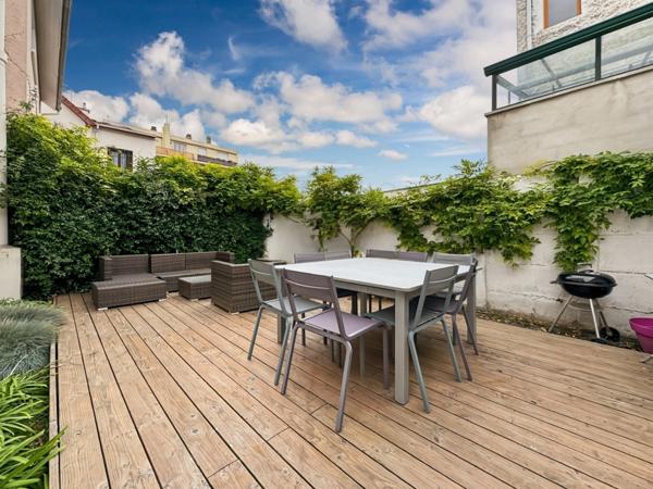 Colombes (92) – Quartier pavillonnaire calme – Maison familiale 3 chambres en parfait état avec terrasse et sous-sol total