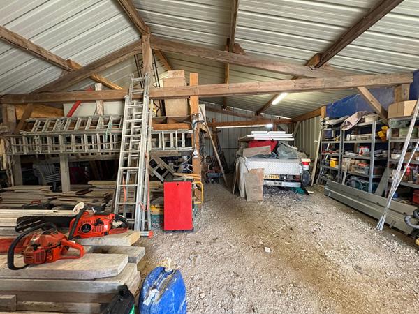 Maison 160m2, dependances, 2ha25