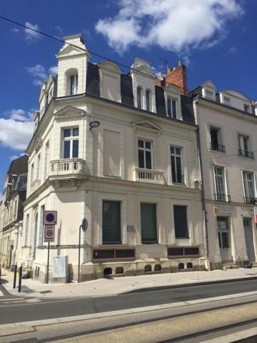 QUARTIER GARE IMMEUBLE DE BUREAUX DE CARACTERE 336 M2