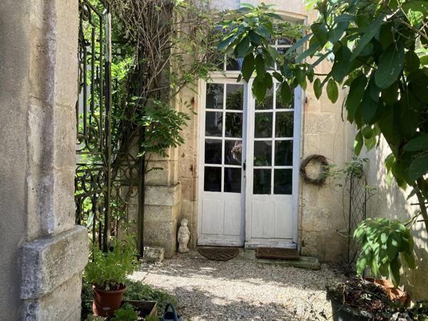 Magnifique appartement de vacances dans un château avec magnifique parc