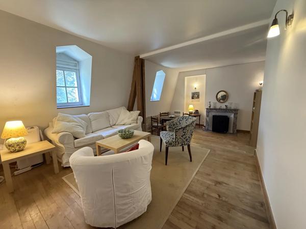 Magnifique appartement de vacances dans un château avec magnifique parc